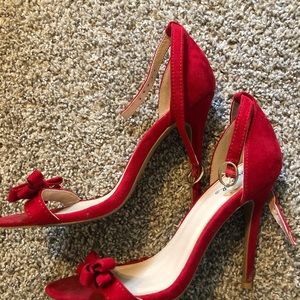 Red bow high heels